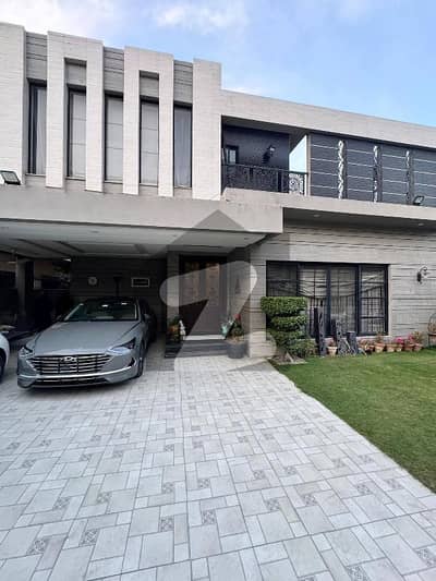 One Kanal Owner Build Slightly Used House For Sale Near to Park Masjid Prime Location Reasonable Price House