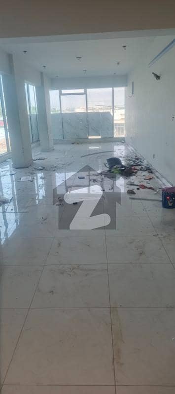 OFFICE FOR RENT JUST LIKE BRAND NEW WITH LIFT CAR PARKING OLD SUNSET BOULEVARD PHASE 2 1200 SQUARE FEET