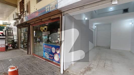 گلشنِ اقبال - بلاک 2 گلشنِ اقبال,گلشنِ اقبال ٹاؤن,کراچی میں 1 مرلہ Studio دکان 2.4 کروڑ میں برائے فروخت۔