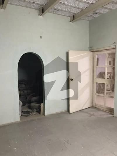 نارتھ کراچی ۔ سیکٹر 11بی نارتھ کراچی,کراچی میں 3 کمروں کا 10 مرلہ مکان 3.85 کروڑ میں برائے فروخت۔