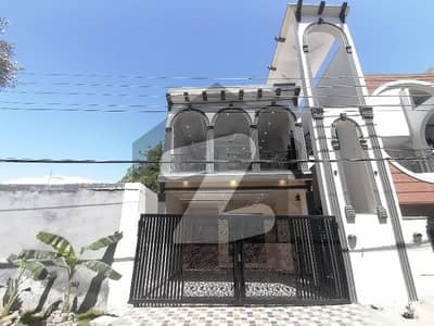 Prime Location Gulraiz Housing Society Phase 2 House Sized 8 Marla Is Available