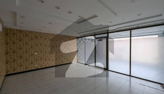 پیراگون سٹی لاہور میں 4 مرلہ Studio دفتر 32.0 ہزار میں کرایہ پر دستیاب ہے۔