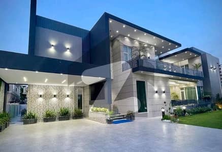 To sale You Can Find Spacious House In DHA Phase 6