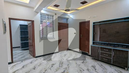 آئی ۔ 8 اسلام آباد میں 3 کمروں کا 6 مرلہ فلیٹ 3.15 کروڑ میں برائے فروخت۔