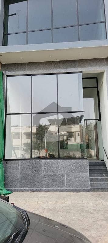 Idyllic Prime Location Building Available In Muslim Commercial Area For Rent