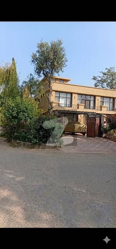 House for Sale in G-10/2 Islamabad (Corner + Park Facing)