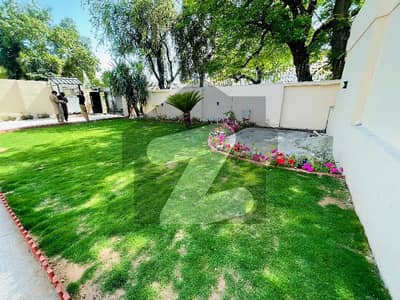 Full House Available For Rent In F-7