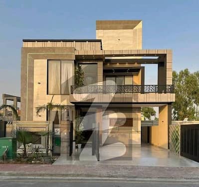 بحریہ ٹاؤن ۔ نشتر ایکسٹینشن بلاک بحریہ ٹاؤن سیکٹر ای,بحریہ ٹاؤن,لاہور میں 3 کمروں کا 5 مرلہ مکان 85.0 ہزار میں کرایہ پر دستیاب ہے۔