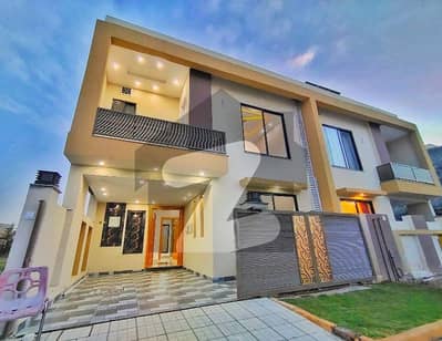 بحریہ ٹاؤن فیز 8 بحریہ ٹاؤن راولپنڈی,راولپنڈی میں 3 کمروں کا 5 مرلہ مکان 1.98 کروڑ میں برائے فروخت۔