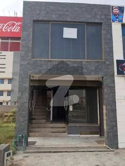 ڈی ایچ اے فیز 8 ڈیفنس (ڈی ایچ اے),لاہور میں 2 مرلہ Studio دکان 3.25 کروڑ میں برائے فروخت۔
