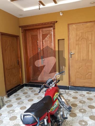 4.5 Marla Beautiful House for Sale in College Town Prime Location