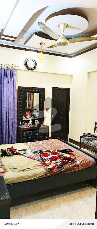 3 BED DD By Birth Commercial Portion 60 ft Wide Road Parking Available 3rd Floor West Open Sub Leased All Utilities Available