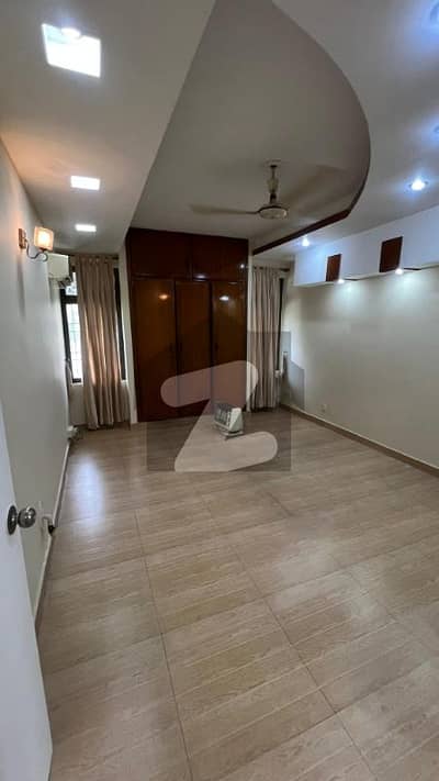 Fully Renovated 10 Marla Apartment 1st Floor, Askari 5 Lahore
