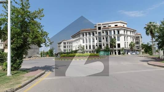 Luxury 1 kanal boulevard back open house for sale in sector F ,DHA 1 , Islamabad