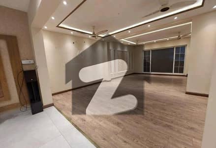 بحریہ ٹاؤن گلبہار بلاک بحریہ ٹاؤن سیکٹر سی,بحریہ ٹاؤن,لاہور میں 5 کمروں کا 1 کنال مکان 2.0 لاکھ میں کرایہ پر دستیاب ہے۔