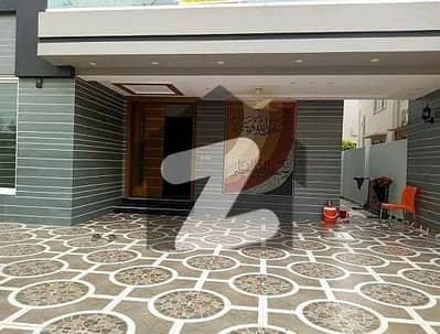 10 MARLA LIKE NEW FULL HOUSE FOR RENT IN JANIPER BLOCK BAHRIA TOWN LAHORE