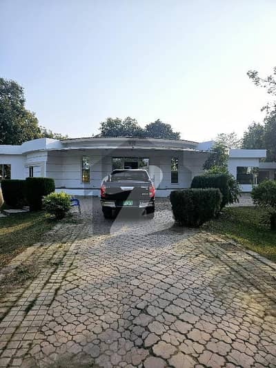 Beautiful farmhouse for Sale