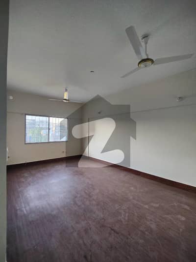 2 Bed DD 1st Floor For Rent