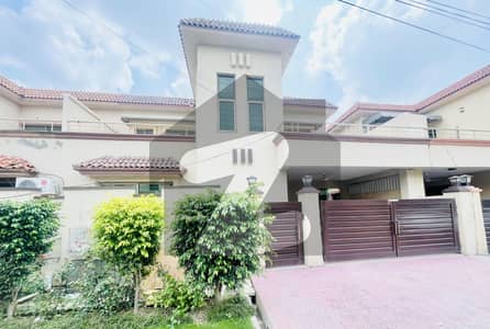 10 Marla 3 Bedroom House Available For Rent With  Extra Land and lawn