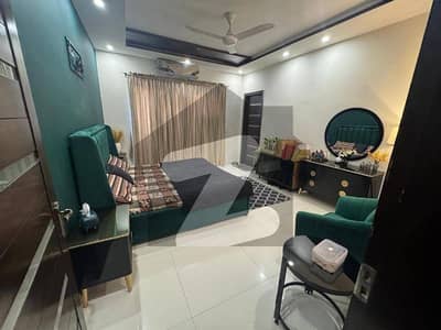 طارق گارڈنز لاہور میں 3 کمروں کا 5 مرلہ مکان 2.35 کروڑ میں برائے فروخت۔