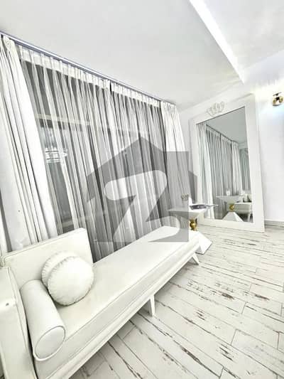 Fully furnished 2 bed apartment higher floor reef tower 2