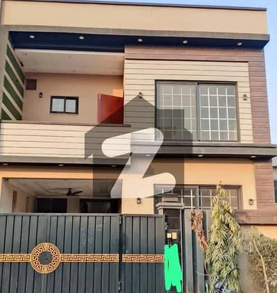 5 Marla House For Rent in Parkview City Lahore.