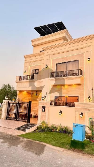 سٹی ہاؤسنگ سوسائٹی گوجرانوالہ میں 4 کمروں کا 5 مرلہ مکان 2.5 کروڑ میں برائے فروخت۔