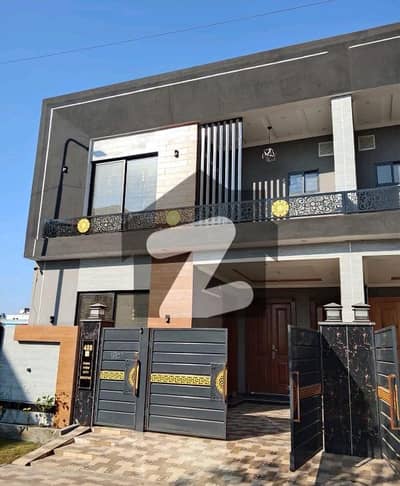 5 MARLA BRAND NEW HOUSE FOR SALE EXECUTIVE BLOCK HOT LOCTION