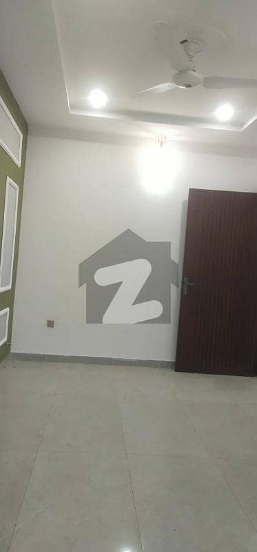 بحریہ ٹاؤن فیز 8 ۔ ابو بکر بلاک بحریہ ٹاؤن فیز 8 ۔ سفاری ویلی,بحریہ ٹاؤن فیز 8,بحریہ ٹاؤن راولپنڈی,راولپنڈی میں 2 کمروں کا 7 مرلہ زیریں پورشن 48.0 ہزار میں کرایہ پر دستیاب ہے۔