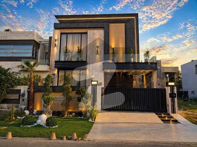 10 Marla Ultra Modern Near To Dolmen Mall, Market And Park DHA Phase 6