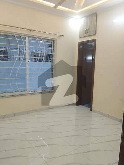 جی ۔ 13/4 جی ۔ 13,اسلام آباد میں 3 کمروں کا 4 مرلہ مکان 4.25 کروڑ میں برائے فروخت۔