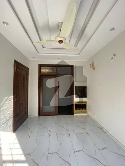 1 Kanal Upper Portion For Rent