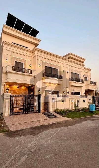 سٹی ہاؤسنگ سوسائٹی گوجرانوالہ میں 4 کمروں کا 5 مرلہ مکان 2.5 کروڑ میں برائے فروخت۔