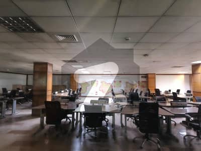 اَپر مال لاہور میں 4 کمروں کا 6 کنال عمارت 14.0 ارب میں برائے فروخت۔