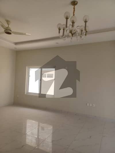 Upper Portion For Rent Near Sports Complex Prime Location With Parking