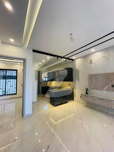 پارک ویو سٹی لاہور میں 4 کمروں کا 5 مرلہ مکان 1.8 کروڑ میں برائے فروخت۔