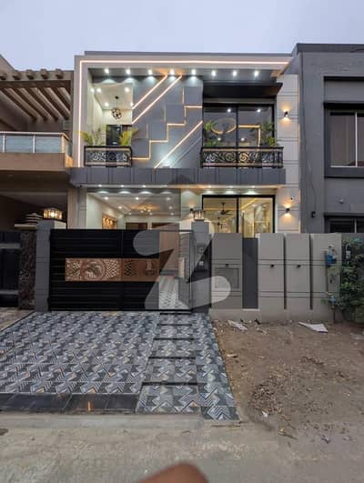 Near To Park 5 Marla Brand New House For Sale In Lake City - Sector M-7 Block C Lake City Lahore