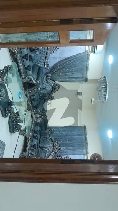 1000 YARDS BUNGALOW AVAILABLE FOR SALE