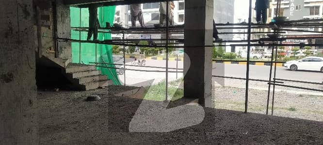 ممتاز سٹی اسلام آباد میں 8 مرلہ Studio دکان 5.4 لاکھ میں کرایہ پر دستیاب ہے۔