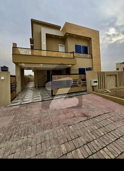 10 MARLA BRAND NEW HOUSE FOR SALE IN BAHRIA TOWN