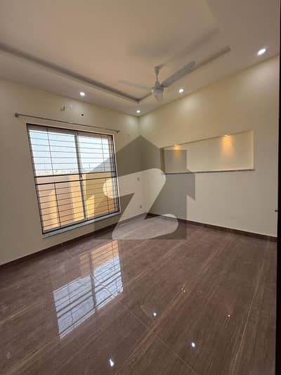 4 Marla Full House Available For Rent In HighCourt Phase 2