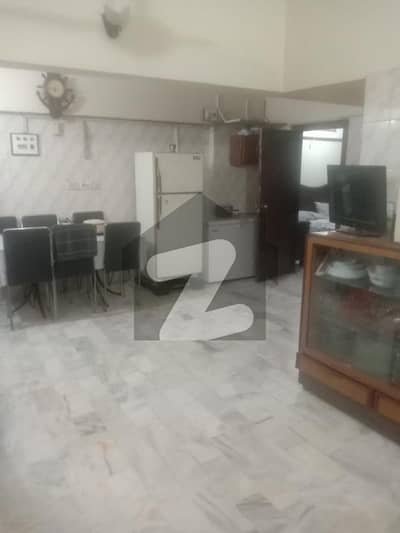 جمشید روڈ کراچی میں 3 کمروں کا 6 مرلہ فلیٹ 1.35 کروڑ میں برائے فروخت۔