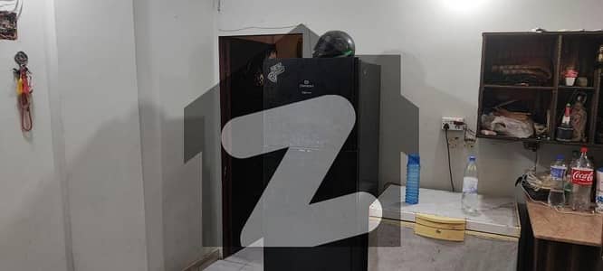 ناظم آباد کراچی میں 2 کمروں کا 3 مرلہ فلیٹ 60.0 لاکھ میں برائے فروخت۔