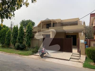 ڈی ایچ اے فیز 3 - بلاک زیڈ فیز 3,ڈیفنس (ڈی ایچ اے),لاہور میں 3 کمروں کا 1 کنال بالائی پورشن 95.0 ہزار میں کرایہ پر دستیاب ہے۔
