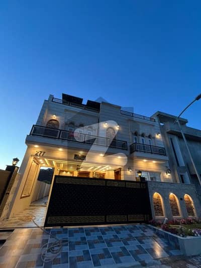 Double Storey Luxury House With Stylish Interior