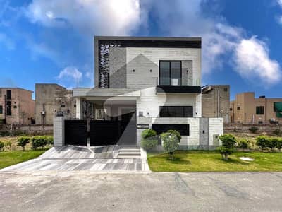 10-Marla Luxury Slightly Used House For Sale at Hot Loaction Near Dolmen Mall