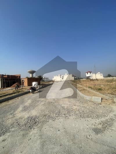 ڈی ایچ اے ڈیفنس فیز 7 ڈی ایچ اے ڈیفینس,اسلام آباد میں 8 مرلہ پلاٹ فائل 14.5 لاکھ میں برائے فروخت۔