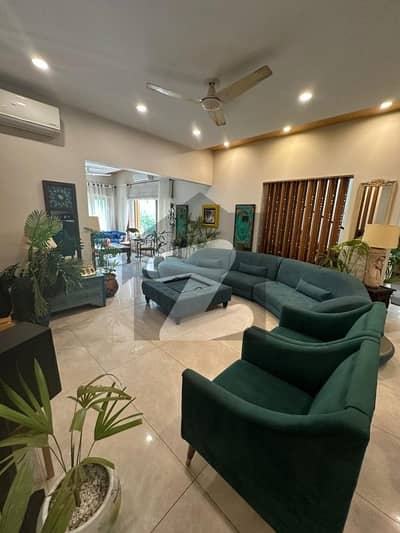 New Bungalow 600 Sq G+1 6 Bed DD