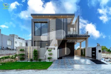 10-Marla Luxury House For Sale Near Commercial Area & Gold Creast Mall