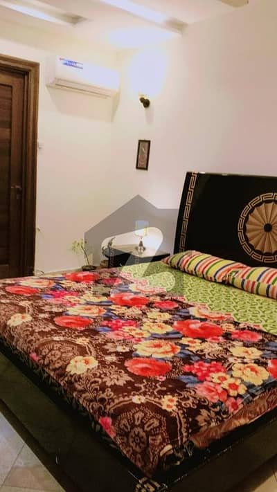 Flat For Rent Dha Phase 8 par day